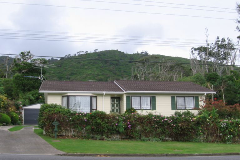 Photo of property in 39 Winara Avenue, Waikanae, 5036