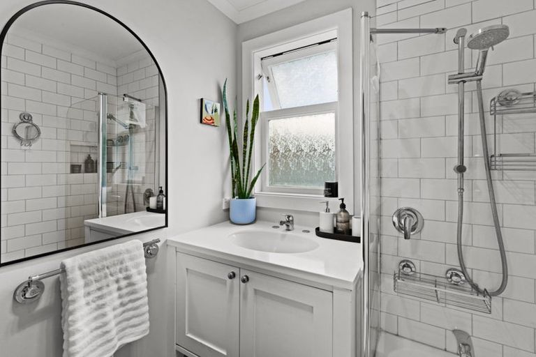 Photo of property in 9 Elliott Crescent, Havelock North, 4130