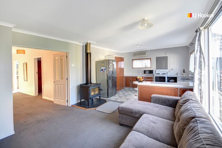 Photo of property in 389 South Road, Caversham, Dunedin, 9012