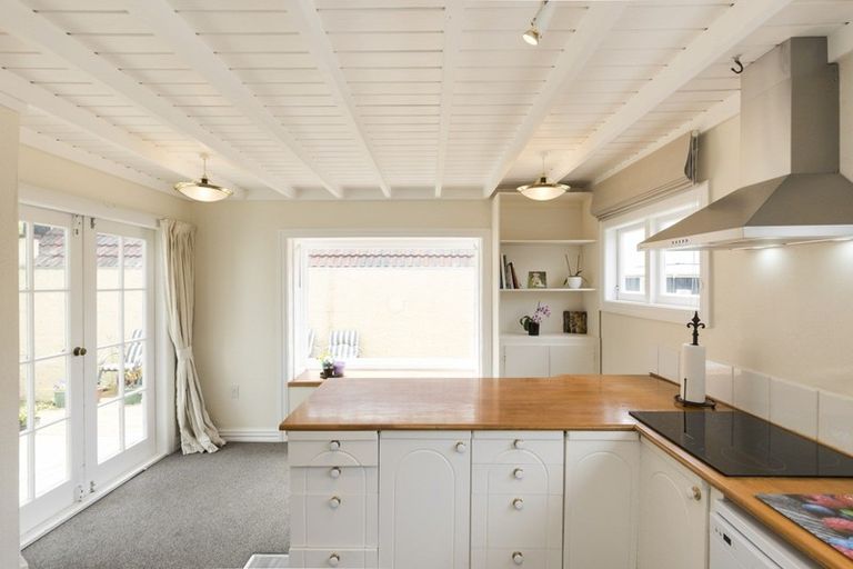 Photo of property in 457 College Street, Hokowhitu, Palmerston North, 4410