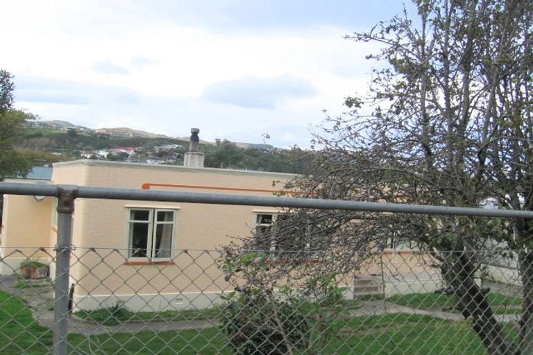 Photo of property in 274 Main Road, Tawa, Wellington, 5028