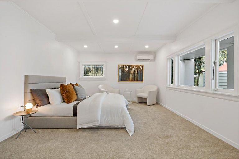 Photo of property in 31 Atarangi Road, Greenlane, Auckland, 1051