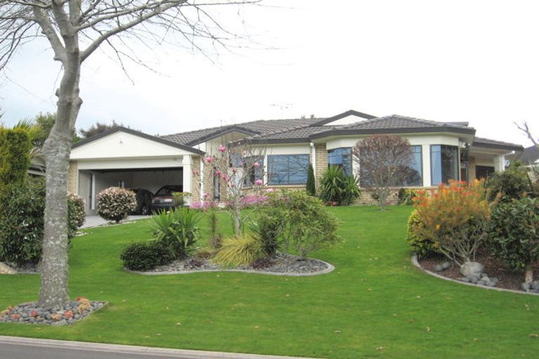 Photo of property in 10 Buckingham Place, Bethlehem, Tauranga, 3110