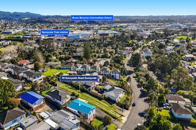 Photo of property in 39 Sunnyside Road, Sunnyvale, Auckland, 0612