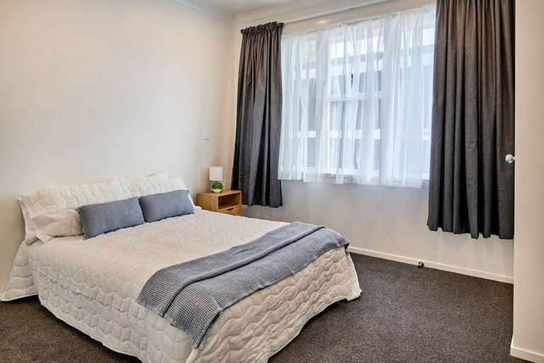 Photo of property in 42 Coates Street, Tawa, Wellington, 5028
