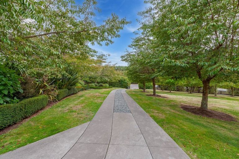 Photo of property in 83 Dalmore Way, Acacia Bay, Taupo, 3385