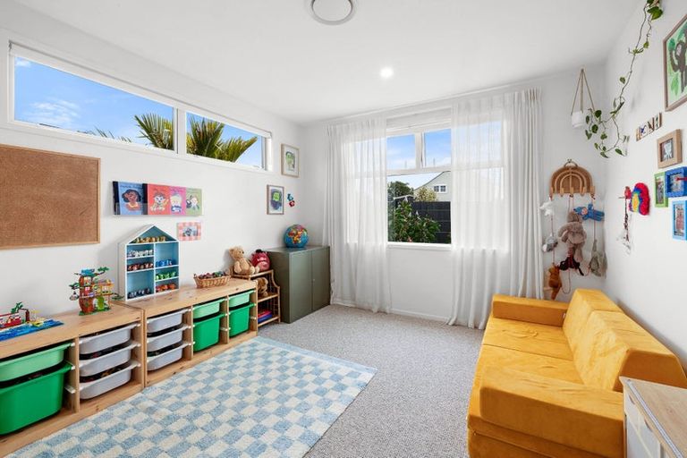 Photo of property in 409 Frankley Road, Ferndale, New Plymouth, 4310