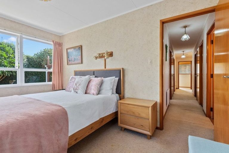 Photo of property in 9 Fairway Drive, Te Kamo, Whangarei, 0112