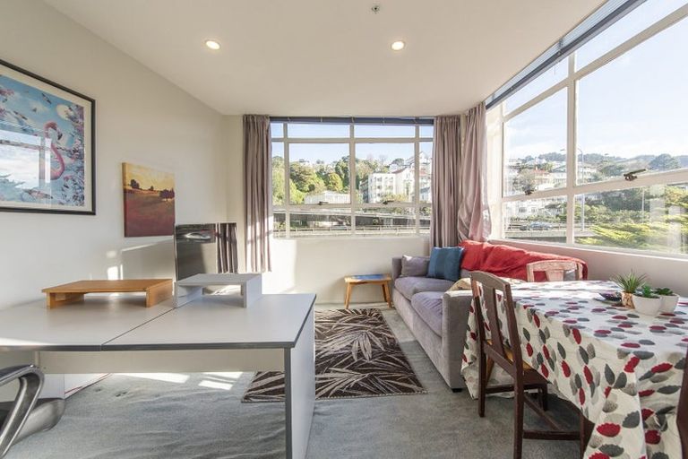 Photo of property in Hume House, 5/152 The Terrace, Wellington Central, Wellington, 6011