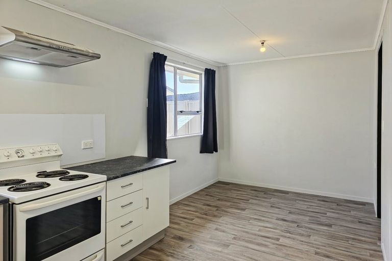 Photo of property in 2/9 Lyttelton Crescent, Tamatea, Napier, 4112