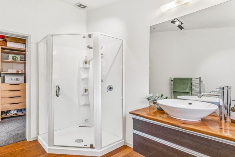 Photo of property in 99d Carter Road, Oratia, Auckland, 0604