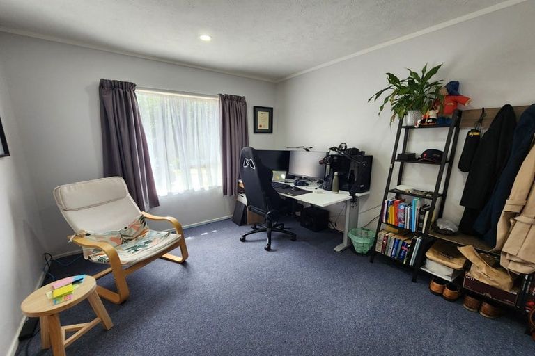Photo of property in 2 Thimble Lane, Whitby, Porirua, 5024