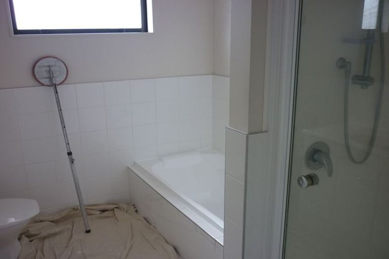 Photo of property in 24/22 Northcross Drive, Oteha, Auckland, 0632