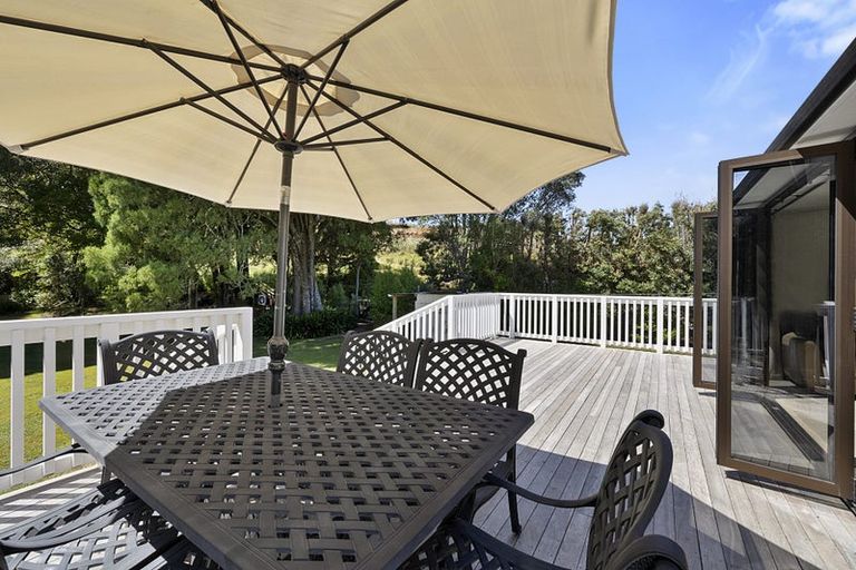 Photo of property in 359a Tukapa Street, Hurdon, New Plymouth, 4310