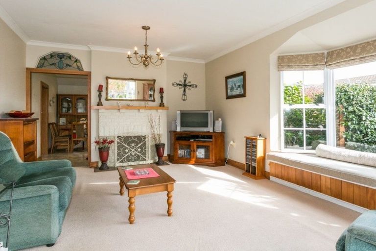 Photo of property in 87 Meeanee Road, Taradale, Napier, 4112