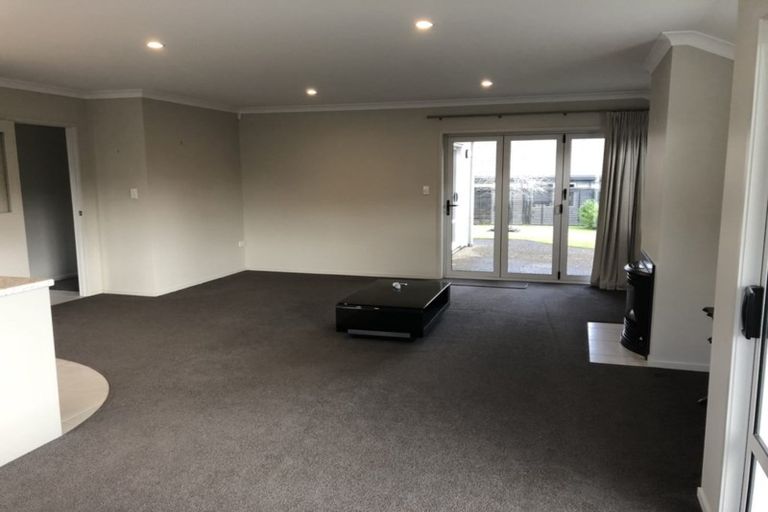 Photo of property in 30 Bridgewater Way, Pyes Pa, Tauranga, 3112