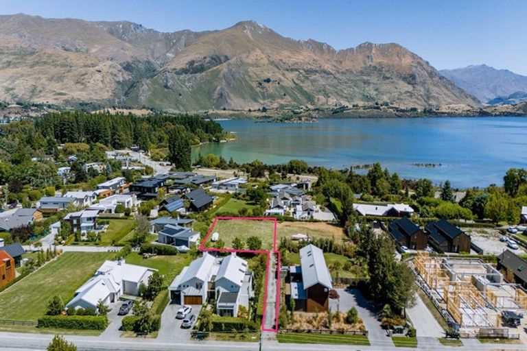 Photo of property in 166b Beacon Point Road, Wanaka, 9305