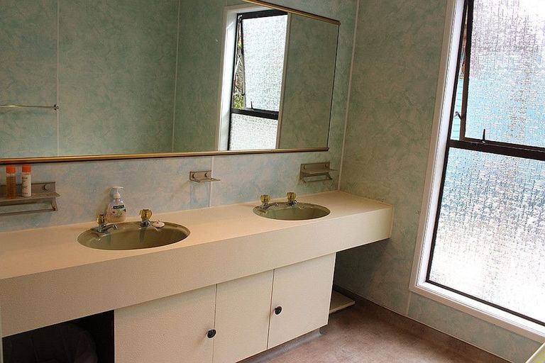 Photo of property in 72 Swansea Road, Stratford, 4332