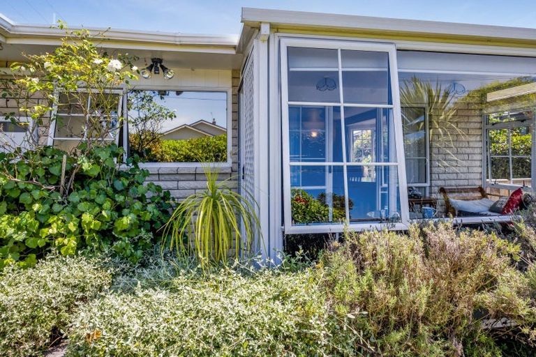 Photo of property in 20 Sackville Street, Fitzroy, New Plymouth, 4312