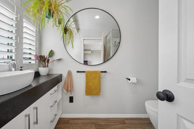 Photo of property in 8b Thompsons Road, Belfast, Christchurch, 8051