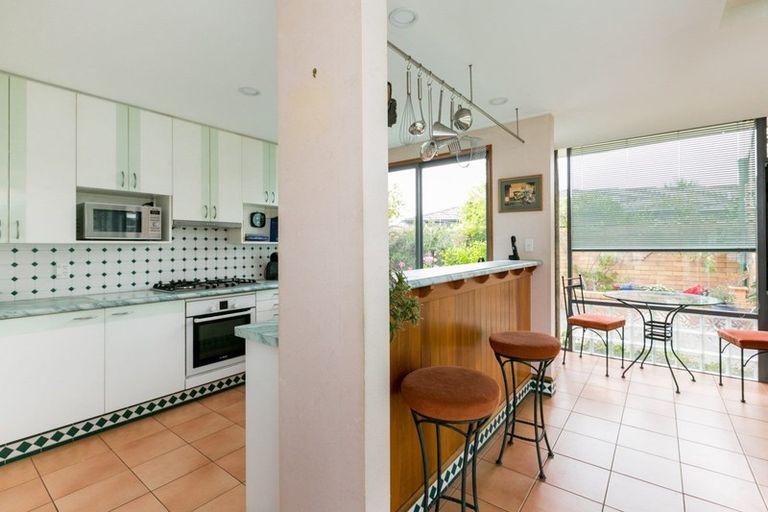 Photo of property in 4a Neeve Place, Taradale, Napier, 4112