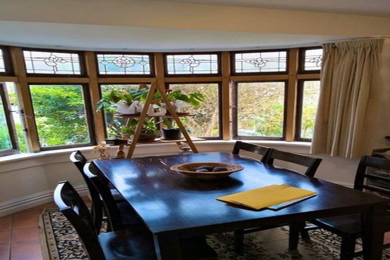 Photo of property in 56 Kelburn Parade, Kelburn, Wellington, 6012