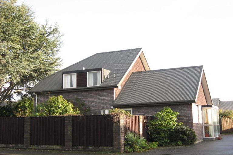 Photo of property in 2/79 Innes Road, St Albans, Christchurch, 8052