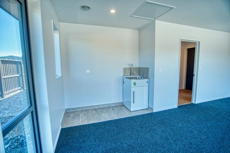 Photo of property in 11a Hinau Crescent, Kaiata, Greymouth, 7805