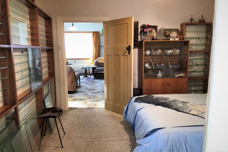 Photo of property in 83 Main Road, Clinton, 9534