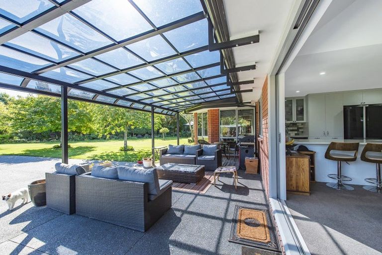 Photo of property in 17 Bridge Street, Southbridge, 7602