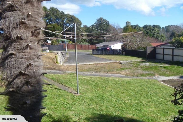 Photo of property in 35 Cumberland Crescent, Welcome Bay, Tauranga, 3112