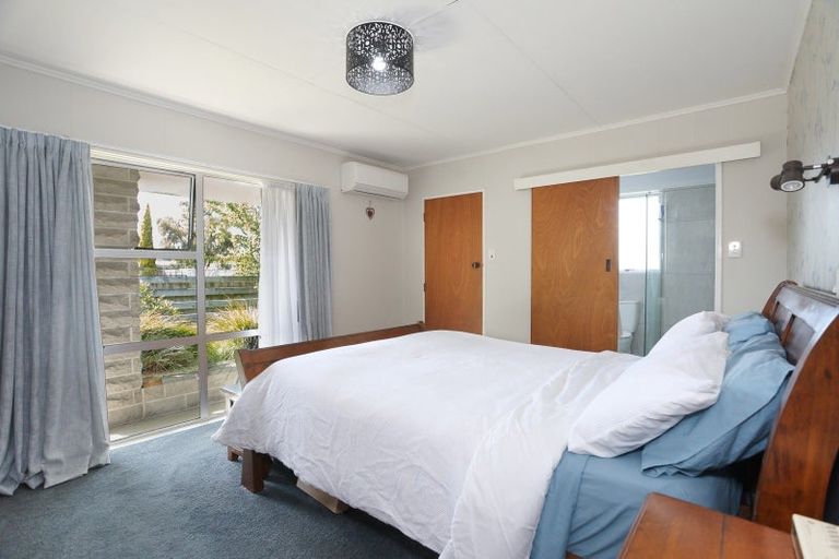 Photo of property in 2 Caroline Drive, Feilding, 4702