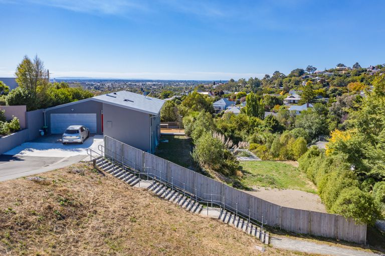 Photo of property in 7 Sasaram Lane, Cashmere, Christchurch, 8022