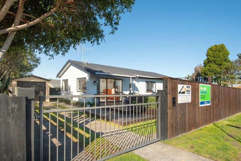 Photo of property in 3a Opal Drive, Papamoa Beach, Papamoa, 3118