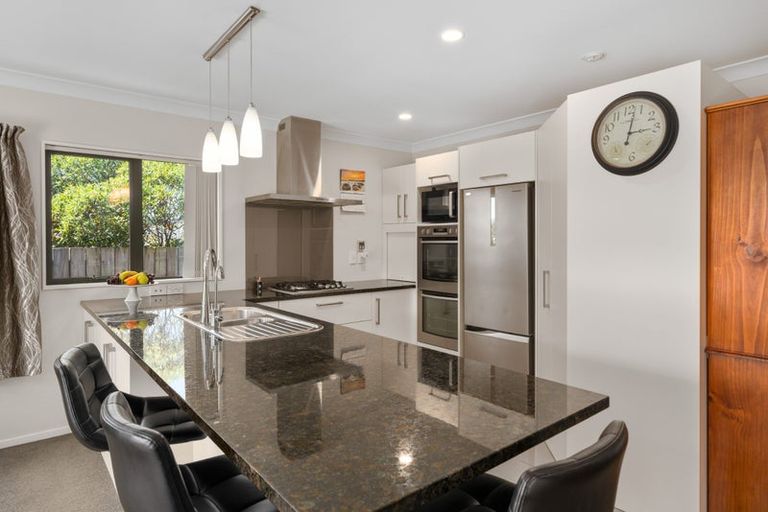 Photo of property in 265 Mark Avenue, Grenada Village, Wellington, 6037