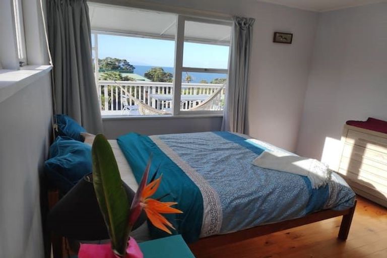 Photo of property in 114 Pacific Parade, Army Bay, Whangaparaoa, 0930