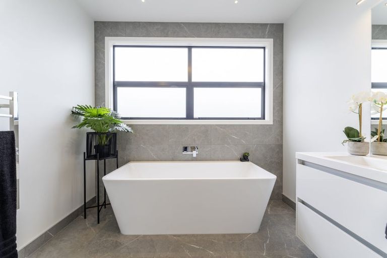 Photo of property in 16 Lazarette Loop, Glenwood, Timaru, 7910