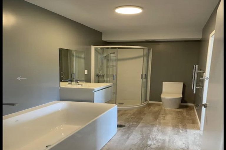 Photo of property in 3 Kopua Place, Whitby, Porirua, 5024