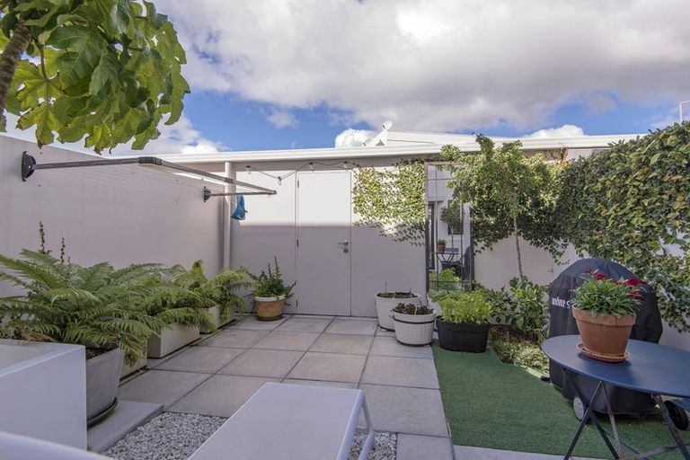 Photo of property in 7/9 Burgess Street, Sumner, Christchurch, 8081