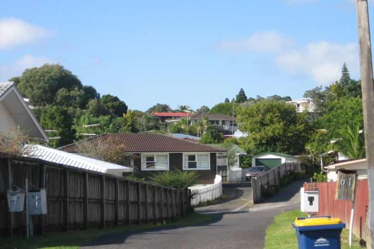 Photo of property in 2/63 Weldene Avenue, Glenfield, Auckland, 0629