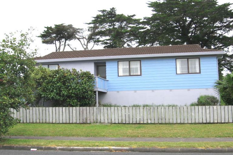 Photo of property in 1/81 Luanda Drive, Ranui, Auckland, 0612