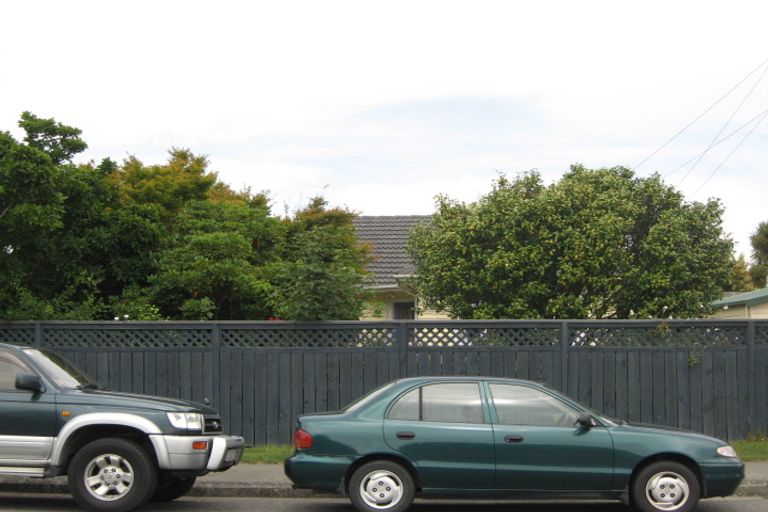 Photo of property in 208 Weston Road, St Albans, Christchurch, 8052