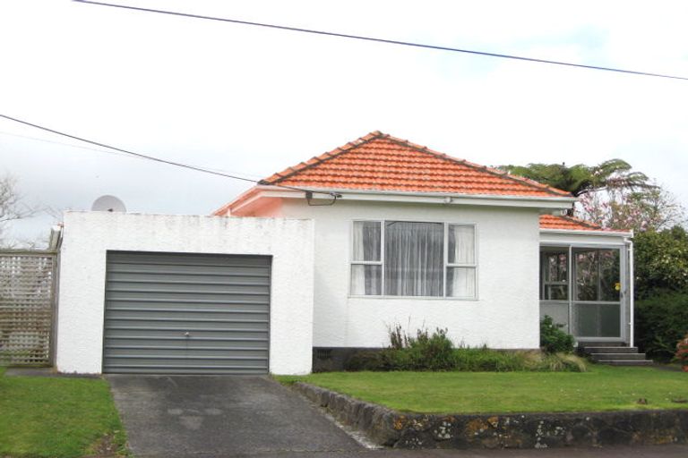 Photo of property in 8 Turi Street, Welbourn, New Plymouth, 4312