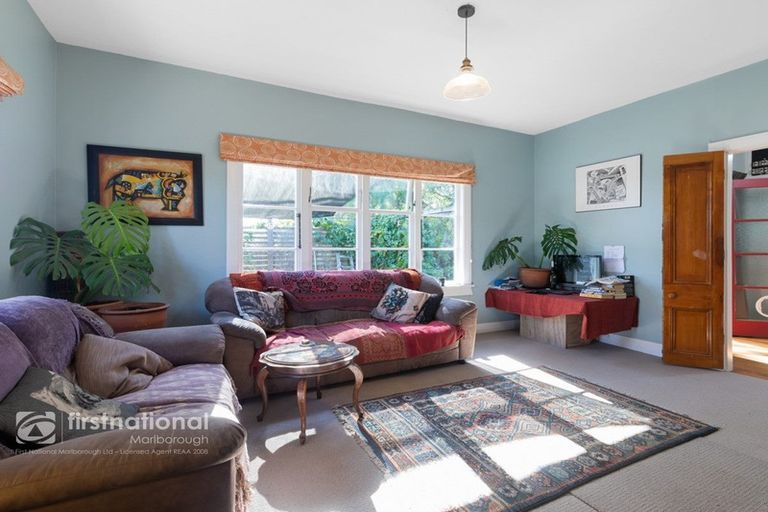 Photo of property in 72 Budge Street, Riversdale, Blenheim, 7201