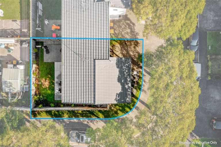 Photo of property in 15 Butia Avenue, Henderson, Auckland, 0612