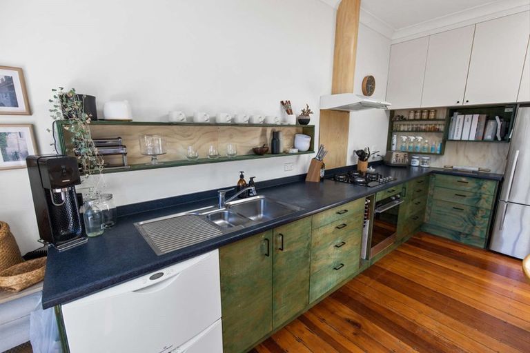 Photo of property in 1/235 Waterloo Road, Hutt Central, Lower Hutt, 5011