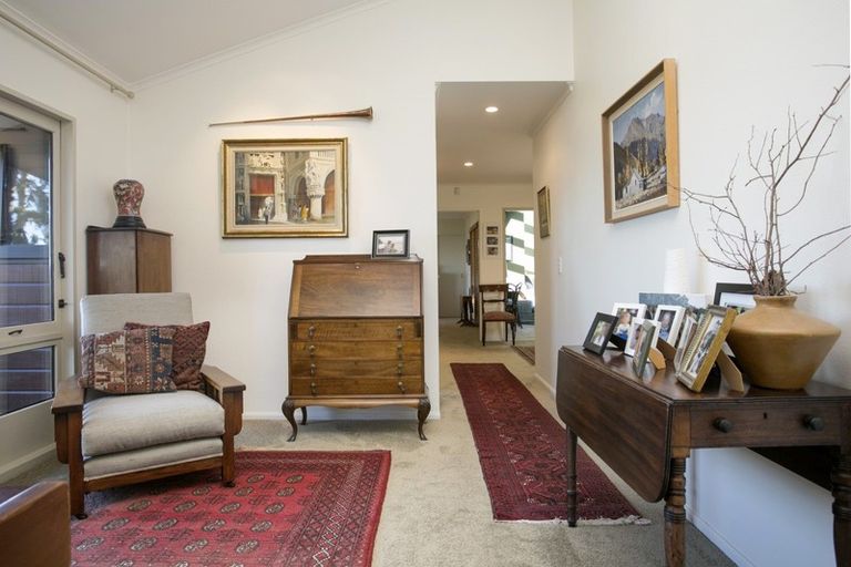 Photo of property in 43 Mapara Road, Acacia Bay, Taupo, 3385