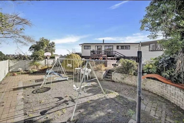 Photo of property in 12 Snowden Place, Opaheke, Papakura, 2113
