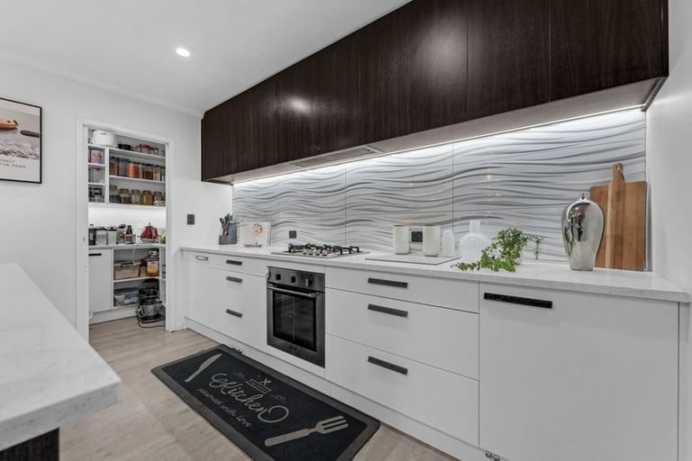 Photo of property in 62 Helenvale Crescent, Pokeno, 2402