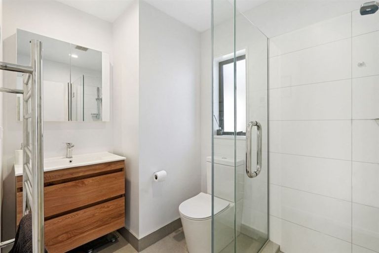 Photo of property in 6b Highgate Avenue, Merivale, Christchurch, 8014